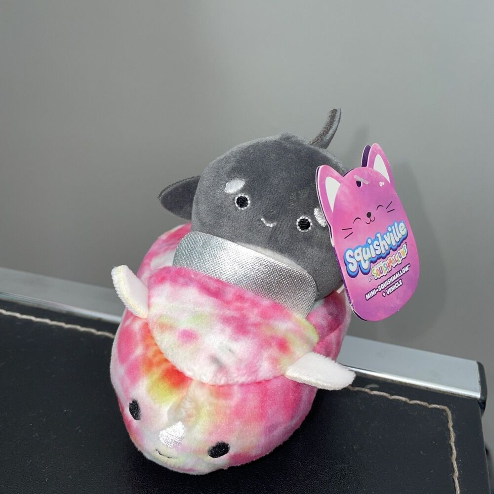 Squishmallow Squishville 2 Inch Whale Orca and Vehicle Mini Plush